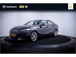 BMW 218iA SPORT-LINE DIGIDASH | FULL LED | HARMAN KARDON | LEDER | STOELVERW | CARPLAY | NAVI | LMV 17''