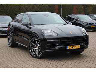 Porsche Cayenne 3.0 E-Hybrid / Panoramadak / Camera / Luchtvering / Laser LED / Sportuitlaat / 22'' / Intr.voorverwarming / Sportdesign+Chrono / Bose / Keyless / Stoel+Stuurverwarming / ACC