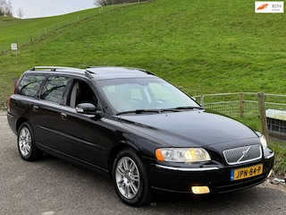 Volvo V70 2.4 170pk AUT/CLIMA/ELEC+VERW SPIEGELS+STOELEN+MEM/LEDER/DAKJE