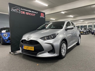 Toyota Yaris 1.5 VVT-i Active/ Eerste eigenaar/ Airco/ Nederlandse auto/ Achteruitrijcamera