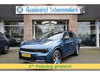 Lynk & Co 01 1.5 MY23! ZWARTE-HEMEL ROLHOES MY23 360-CAMERA PANO/SCHUIF INFINITY DAB NAVI CARPLAY STOELVERWARMING ELEK.ACHTERKLEP 20"LMV