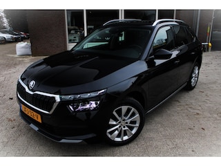 Skoda Kamiq Business Edition Achteruitrijcamera, Virtual Cockpit, Apple/Android carplay, ECC, ACC, LED, Parksens. V en A, Velours/Alcantara, Keyless, 17" LMV