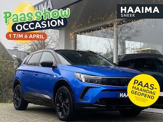 Opel Grandland 1.6 Turbo Plug-In Hybrid GS | AGR Comfortstoelen | Achteruitrijcamera | Parkeersensoren voor en achter | Navigatiesysteem | Voorstoelen verwarmd
