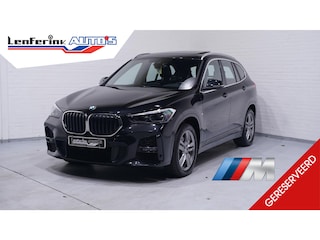BMW X1 sDrive20i M Sport Panoramadak 1e Eig. NAP Head up Camera Apple Carplay Led koplampen