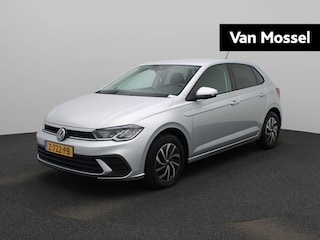 Volkswagen Polo 1.0 TSI Life Edition 95 PK | Automaat | Navigatie | Climatronic | Stoelverwarming | Adaptive Cruise Control | Lane Assist | Achteruitrijcamera | Parkeersensoren |