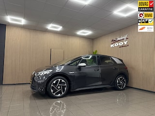 Volkswagen ID.3 First 58 kWh * 1e Eig / Carplay / ACC / Navigatie / 19" LM Velgen / NL Auto *