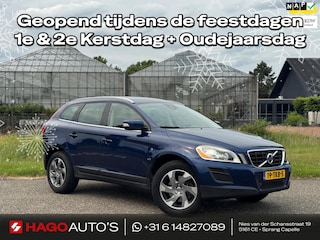 Volvo XC60 2.0 T5 Ocean Race AUT/BI-XENON/NAVI/CRUISE/LEDER/TREKHAAK/GARANTIE