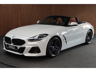 BMW Z4 Roadster sDrive30i High Exe M-pakket HUD Leer Camera PDC Stoelverwarming LM velgen