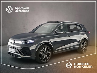 Volkswagen Tiguan R-Line Edition 1.5 TSI eHybrid 272pk DSG Automaat Trekhaak, Panoramadak, Adaptive cruise control, Navigatie, Achteruitrijcamera, Elektrische achterklep