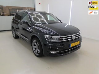Volkswagen Tiguan 1.5 TSI Highline Business R 7 PERS+Led+Navi+camera+Alcantara+pano-dak+stoel-Stuur-verw+elek-trekhaak !!