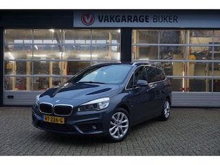 BMW 2-serie Tourer 218d Executive Navi/Camera/Trekhaak!