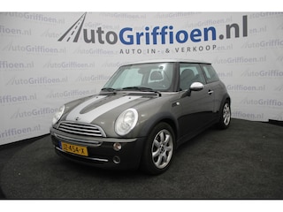 Mini Cooper 1.6 met leer en stoelverwarming