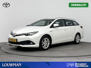 Toyota Auris Touring Sports 1.8 Hybrid Dynamic | Navigatie | Parkeercamera | 16" Lichtmetalen velgen | Keyless Entry / Start |