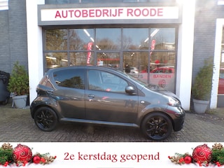 Toyota Aygo 1.0-12V 5 Drs 55 DKM Cool AIRCO, APK,ZEER MOOI !!! **2e KERSTDAG OPEN**