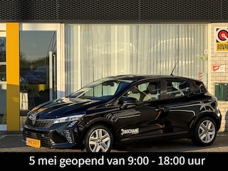 Renault Clio 1.6 E-Tech Full Hybrid 145 evolution | Demo | Navigatie | Achteruitrijcamera | DAB | LED | Airco | Cruise Control | All Season banden |