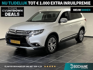 Mitsubishi Outlander 2.0 Connect Pro | Apple Carplay/Android Auto | electronic climate controle |