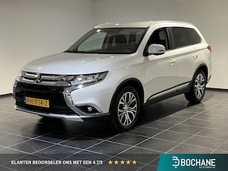 Mitsubishi Outlander 2.0 Connect Pro | Apple Carplay/Android Auto | electronic climate controle |