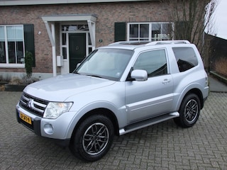 Mitsubishi Pajero 3.8 V6 Instyle