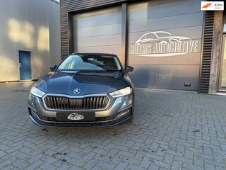 Skoda Octavia Combi 1.5 e-TSI Business Edition automaat