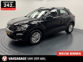 Volkswagen T-Roc 1.5 TSi Sport Trekhaak-Navigatie-Carplay-Adapt.Cr.contr-Camera-Stoelverwarming-Parkeersensoren V+A-Lm16''velgen