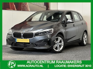 BMW 2-serie Tourer 225XE iPERFORMANCE 136 PK PLUG IN HYBRID NAVIGATIE A RIJ CAMERA STOEL VERWARMING PARKEER SENSOREN VOOR & ACHTER ZEER MOOI !!