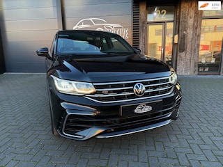 Volkswagen Tiguan 1.5 TSI R-Line Business+ panodak