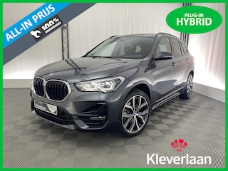 BMW X1 xDrive25e Automaat | Navi | M Stuur | Ambient Lighting | 19'' LMV | Camera |
