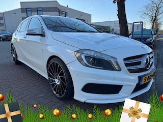 Mercedes-Benz A-klasse 180 Ambition AMG Night Edition Airco/ECC,Navigatie