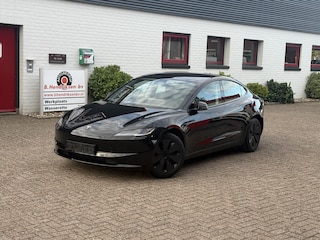 Tesla Model 3 RWD Premium Highland/ Facelift met richtingaanwijzerhendel en front camera/ LFP accu/ Stoel + stuurwiel verwarming/ Panoramadak/ Origineel NL/ NAP