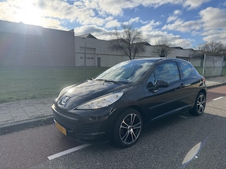 Peugeot 207 1.4 VTi X-line Airco|17inch velgen|NAP