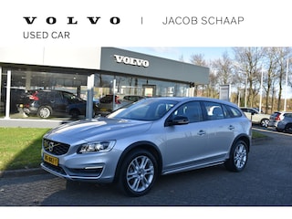 Volvo V60 D4 190PK Automaat Summum | Trekhaak | ACC | Blis | Camera | All season | Elektr. stoel | Glazen dak