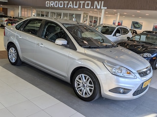 Ford Focus 2.0 Ghia Automaat Airco, Cruise Control, Stuurbekrachtiging