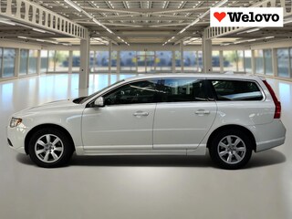 Volvo V70 1.6 T4 Limited Edition Rijklaar+garantie, navigatie, trekhaak..