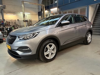 Opel Grandland X 1.2 Turbo 130pk Edition | Afn. Trekhaak | Navigatie | Cruise control | Airco | Pdc V+A | NAP | Rijklaar prijs!