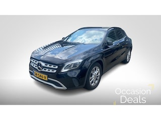 Mercedes-Benz GLA 180 Automaat Business Solution Style Line | Parkpilot met camera | Climate Control | LED | Stoelverwarming | Keyless-Go | Spiegelpakket | Zitcomfortpakket | Licht en Zichtpakket