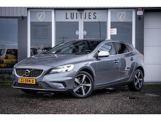 Volvo V40 1.5 T3 AUT R-Design Polar+ Org.NL I Panorama I Camera I Leder/Alcantara