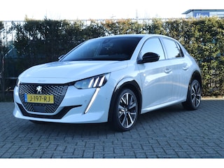 Peugeot 208 1.2 Turbo GT-Line | Cruise Control | Camera | Keyless | Carplay | Navi | Dodehoekdetectie | LED | 17 Inch