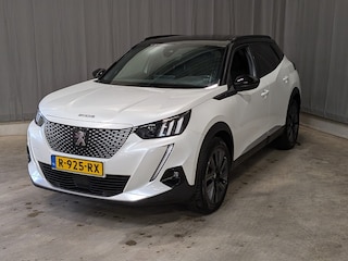 Peugeot 2008 EV GT Pack 50 kWh 3 Fase 136pk | Schuif-/Kanteldak | Adaptive Cruise | Dodehoek-Detectie | Alcantara | Sfeerverlichting | Keyless-Entry | !!