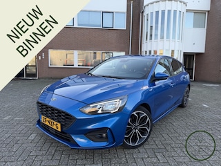 Ford Focus 1.0 EcoBoost ST Line | PDC | Stuur & Stoelverwarming |