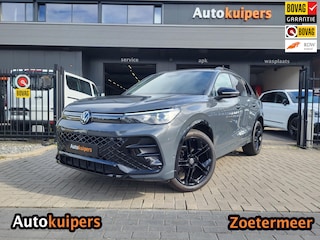 Volkswagen Tiguan 1.5 eTSI R-line Edition | Met o.a. panoramadak, elektrisch uitklapbare trekhaak en Harman Kardon audio!