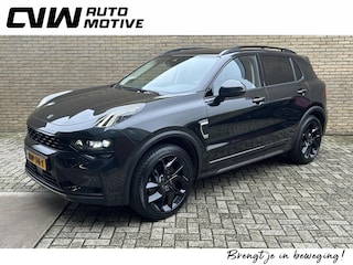 Lynk & Co 01 1.5 PHEV 261pk | Blackline | Panoramadak  | Virtual cockpit | Adaptieve cruise | Lane assist | Navigatie | Dodehoekdetectie | Infinity sound | LED | DAB | Apple CarPlay | Elektrische achterklep | 20 inch LMV