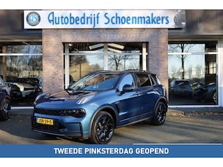 Lynk & Co 01 1.5 261PK! BLACKLINE! + 6.6Kwh LADEN! 360-CAMERA STOELVERW. PANO/SCHUIF MEMORY INFINITY DAB NAVI CARPLAY ELEK.ACHTERKLEP 20"LMV