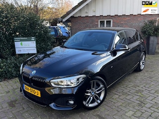 BMW 118i M-Sport AUTOMAAT *RIJKLAAR* High Executive|NL Auto| ALCANTARA SPORTSTOELEN| DEALER ODH|18"LMV|FULL LED|NAVI|