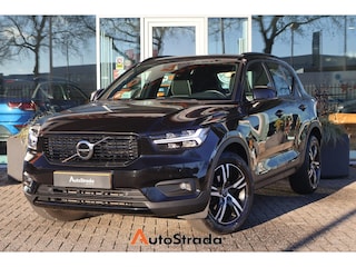 Volvo XC40 T2 R-Design 129pk | Stoelverwarming | Dodehoek | Keyless | Camera | ACC | Climate | Carplay | LED