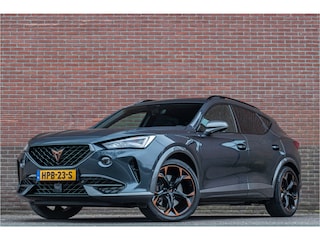 Cupra Formentor 1.4 e-Hybrid 245pk VZ, Panoramadak, Memory, Carplay, Stoel & Stuurverwarming, Camera, Adaptive Cruise.