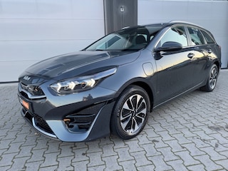 Kia Ceed PLUG-IN HYBRID DynamicLine / Volledige historie / Garantie /