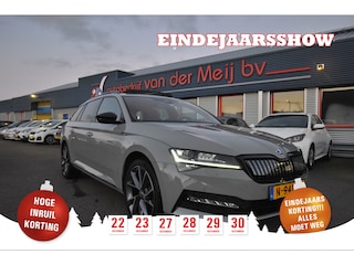 Skoda Superb Combi 1.4 TSI iV Sportline Business , TREKHAAK , PANODAK , VURTUAL COCKPIT , NAVI ,CLIMATR , STOEL+STUUR EN A BANK VERW ,