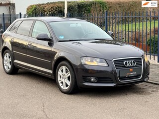 Audi A3 Sportback 1.4 TFSI Attraction CarPlay / stoelverwarming