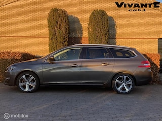 Peugeot 308 SW 1.2 PureTech Première *Pano*Navi*Cruise* Dealer OH Distributieriem vervangen