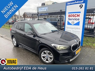 BMW X1 xDrive25e 220pk Executive 12-2021 met o.a. stoel-/stuurverwarming, LED, navi, pdc, etc.
